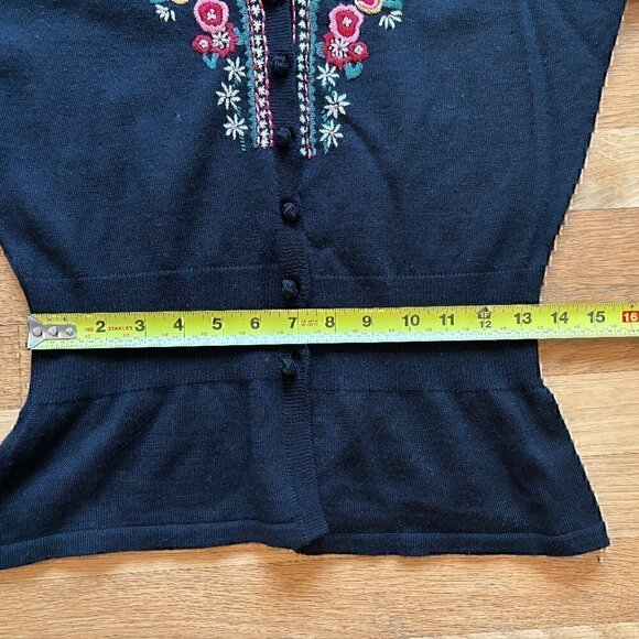 Vintage Carole Little Knitwear Cardigan embroidered floral knot button detailing - Picture 7 of 10